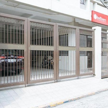 Reddoorz Plus Near Osmena Highway 2 Manila Exterior photo