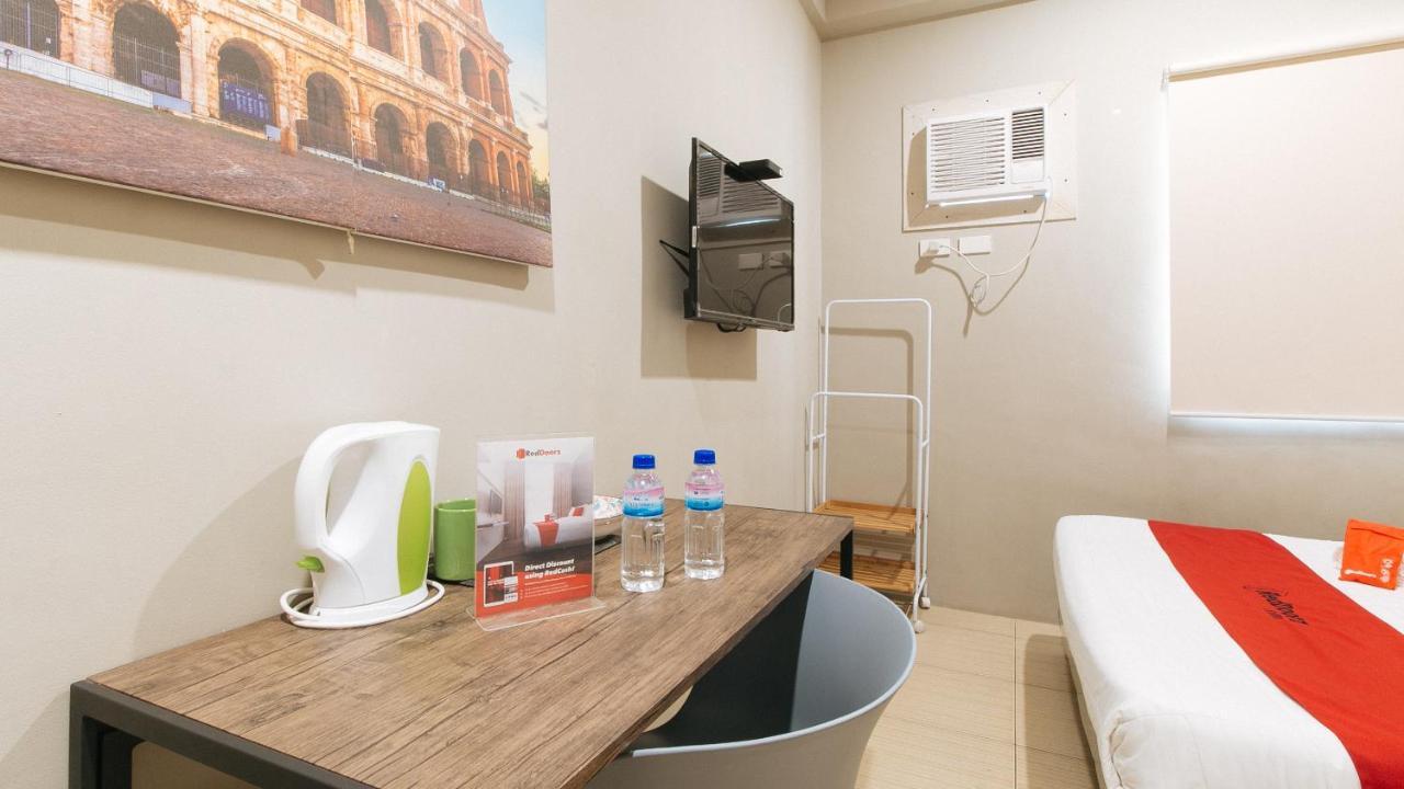 Reddoorz Plus Near Osmena Highway 2 Manila Exterior photo