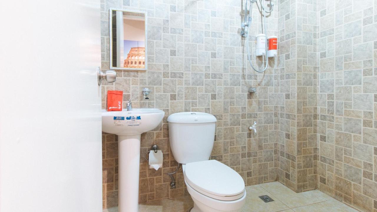 Reddoorz Plus Near Osmena Highway 2 Manila Exterior photo