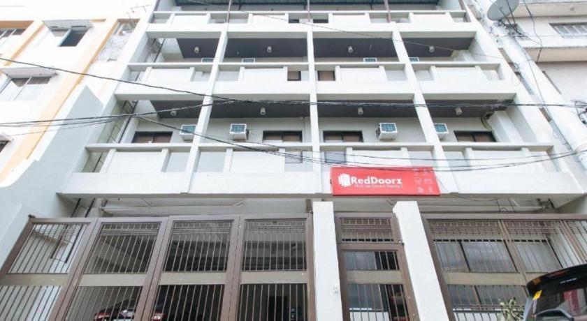 Reddoorz Plus Near Osmena Highway 2 Manila Exterior photo