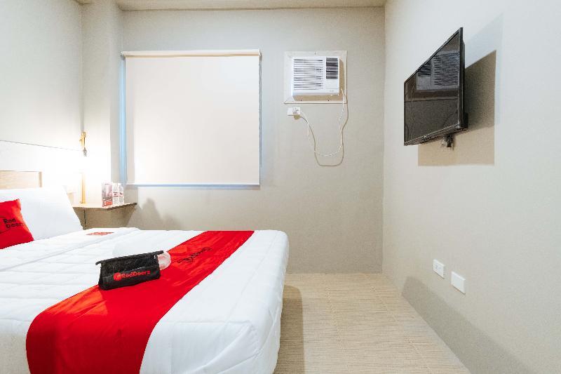 Reddoorz Plus Near Osmena Highway 2 Manila Exterior photo